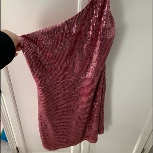 Lulu’s one shoulder sequin party dress - size L - NWOT never worn